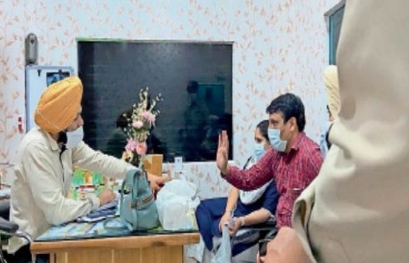 कालाबाजारी पर जागे अफसर:रेमडेसिविर इंजेक्शन सप्लाई को कंट्रोल करेगा प्रशासन, राजस्थान सरकार की सप्लाई वाले पकड़े जाने के बाद बनाई टीम